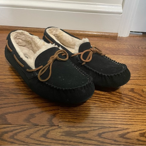 UGG Dakota Suede Navy Moccasin Slippers UGG US Size 10 - Picture 1 of 8